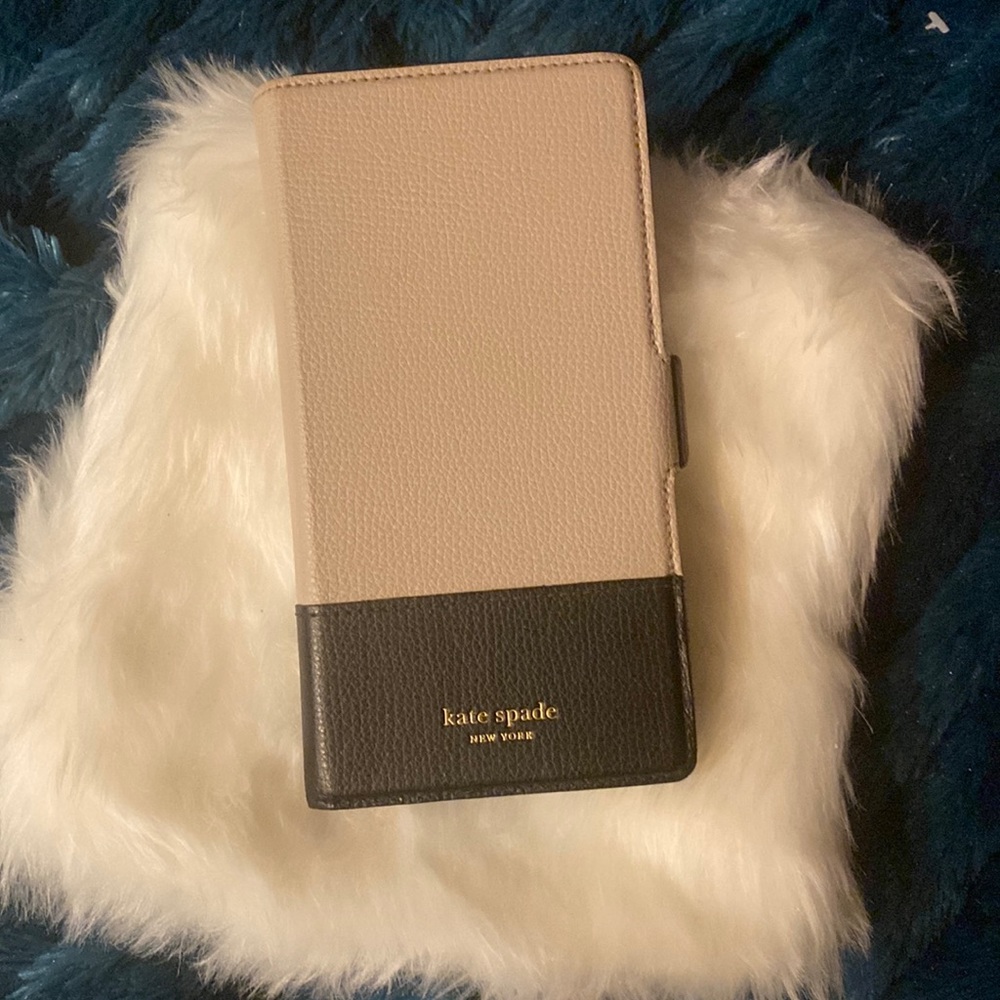 iPhone 11 Pro Max wallet phone case